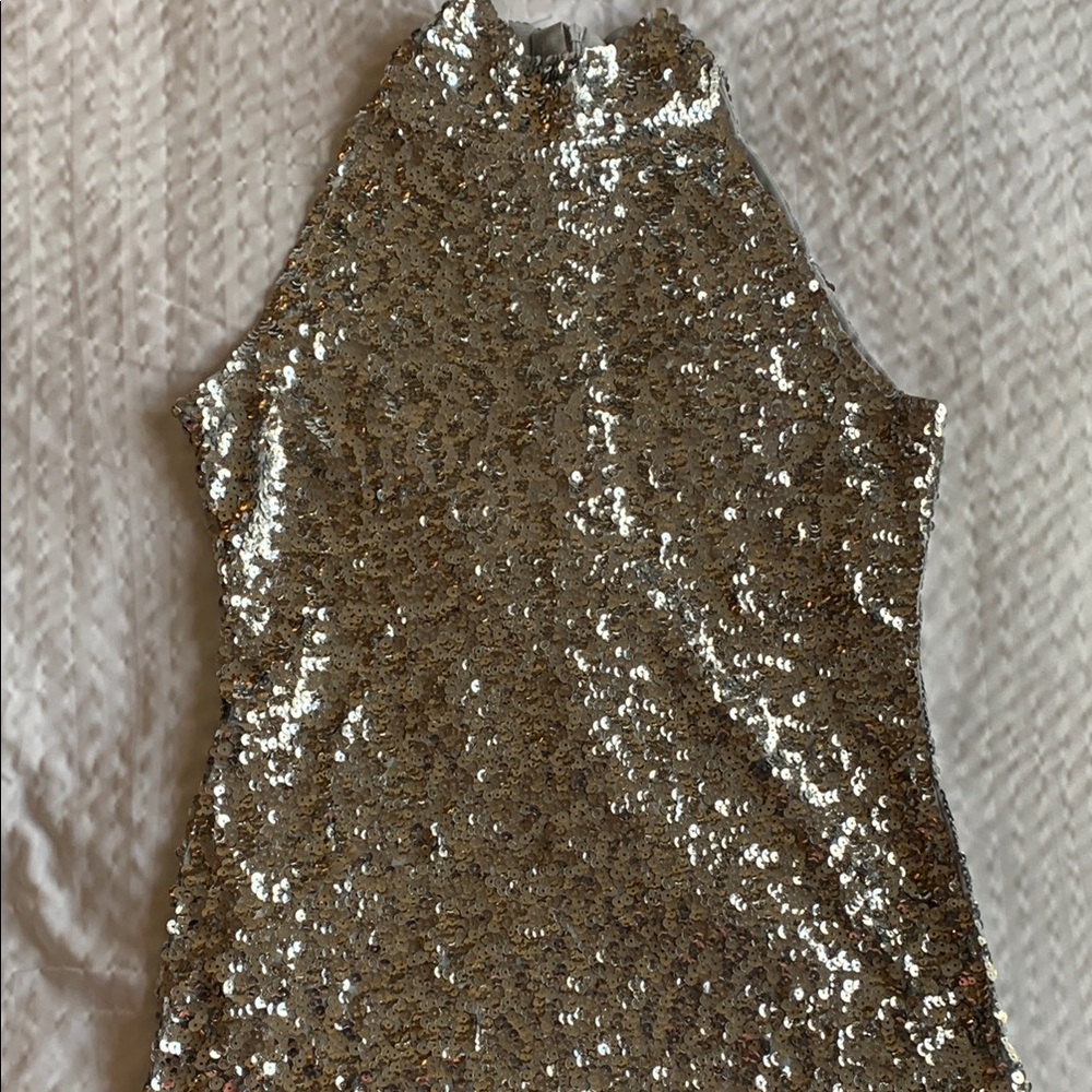 Silver Sequined Mandarin Collar Sleeveless Blouse
